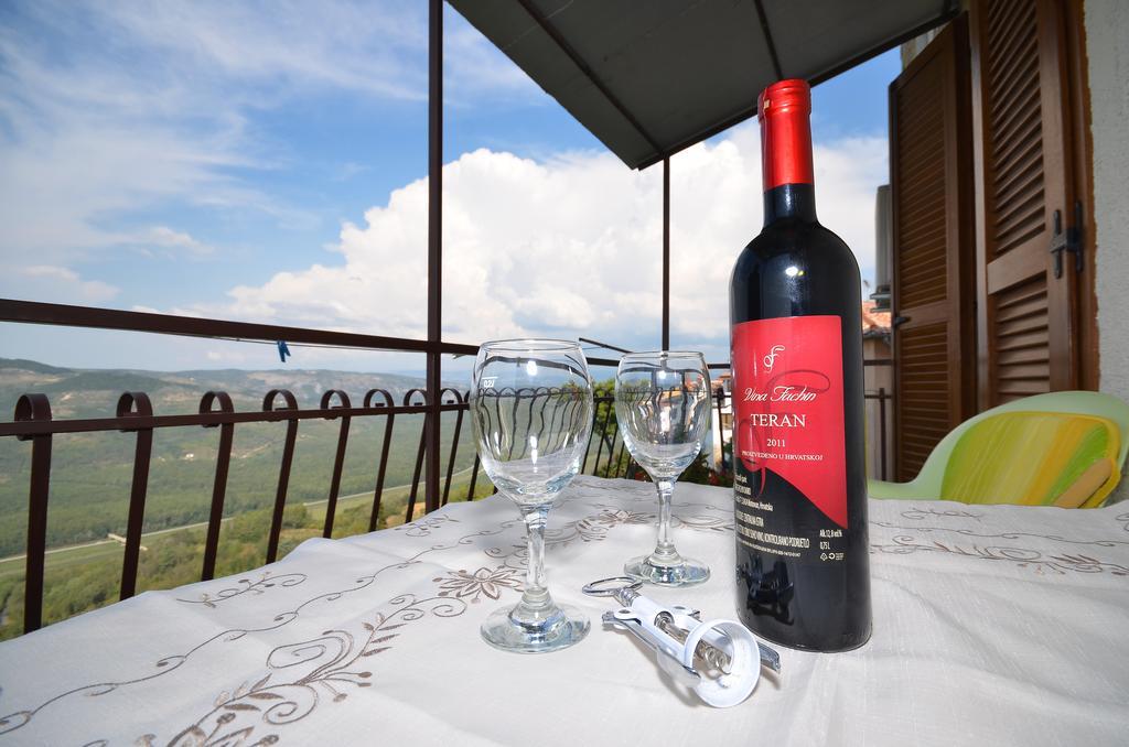 Bella Vista Apartments Motovun Szoba fotó