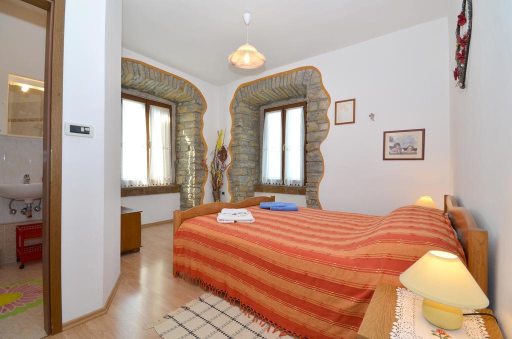 Bella Vista Apartments Motovun Szoba fotó