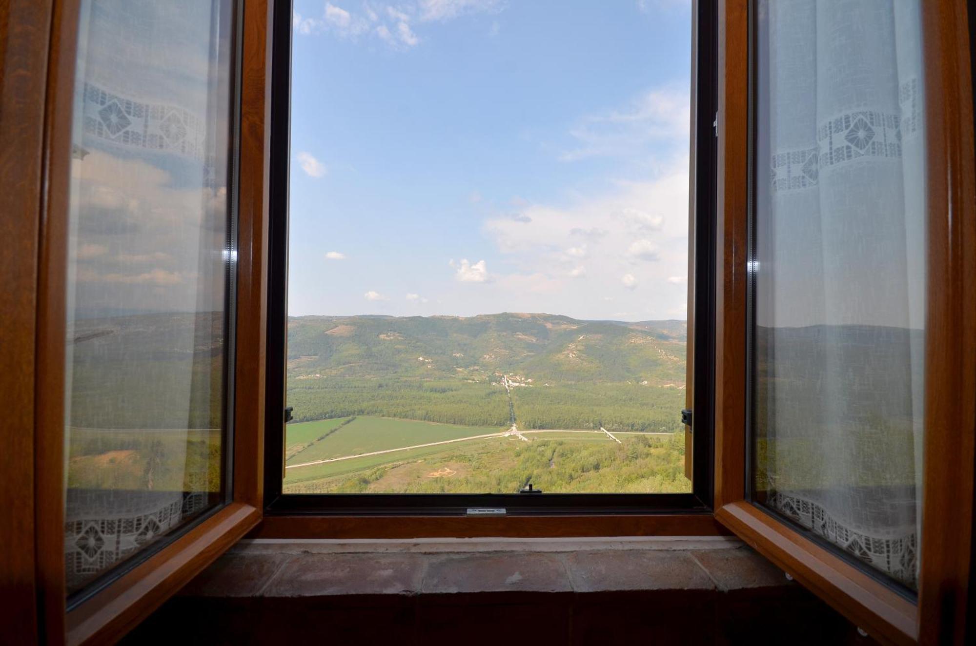 Bella Vista Apartments Motovun Szoba fotó